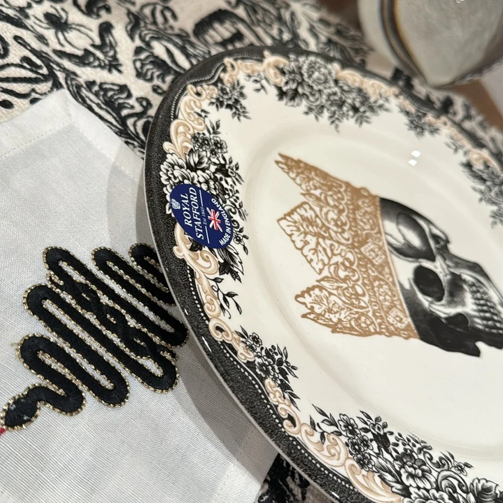 Royal Skull Dinner Plates‎ set of 4